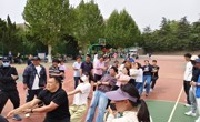 附小教师拔河赛场展风采，助力校园文化添活力
