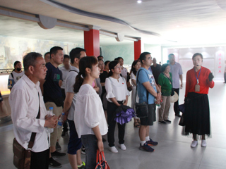 数学科学学院教工党支部赴微山湖参观铁道游击队纪念园