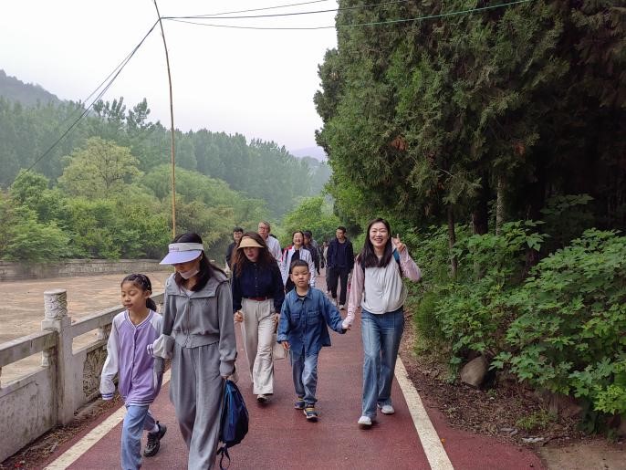 b2d4bc664b004f43a258ac0dd9f1aa95.jpg b2d4bc664b004f43a258ac0dd9f1aa95.jpg